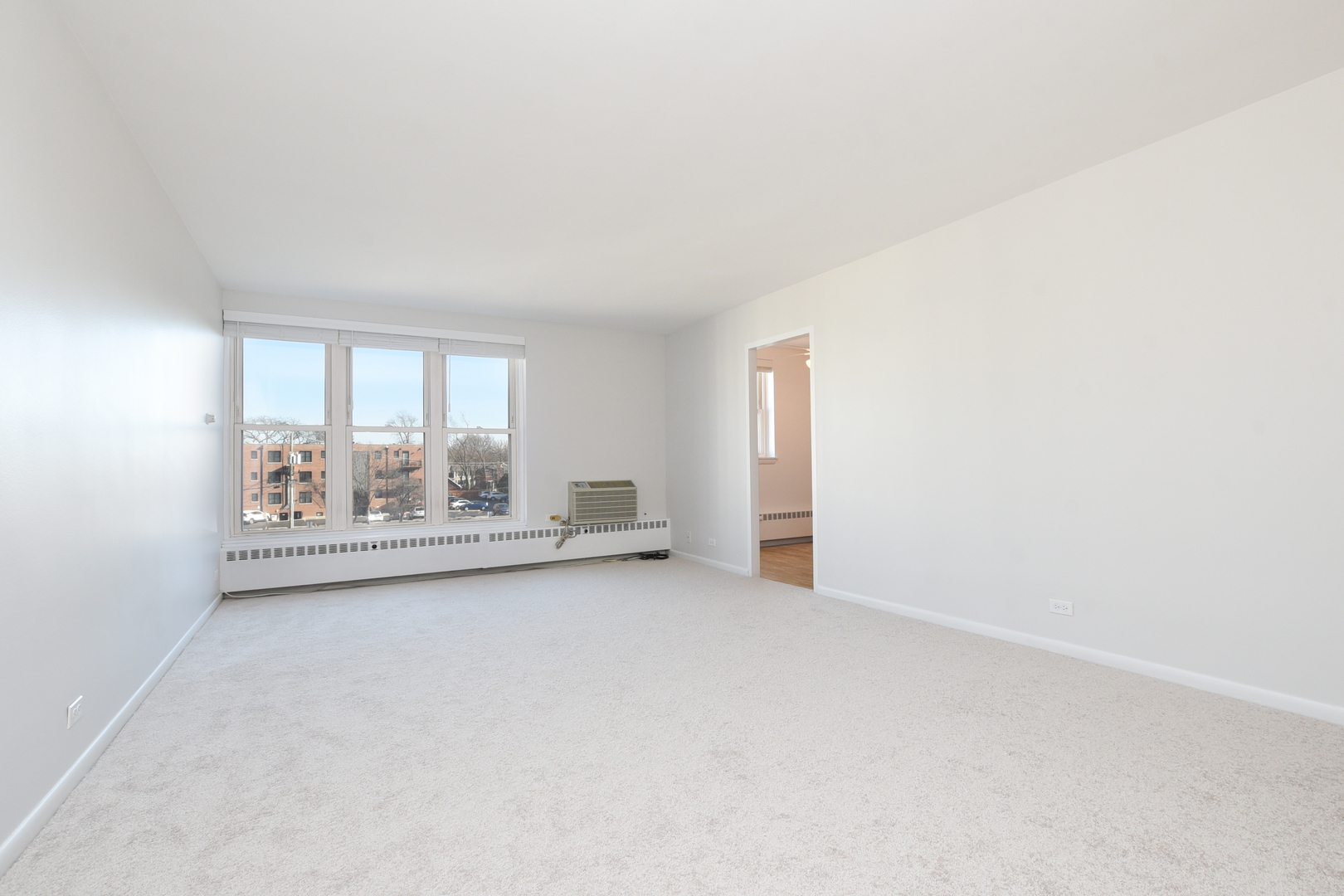 1333 W TOUHY Avenue #301, Park Ridge, IL 60068