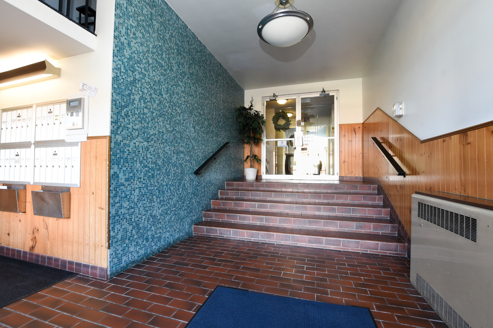 1333 W TOUHY Avenue #301, Park Ridge, IL 60068