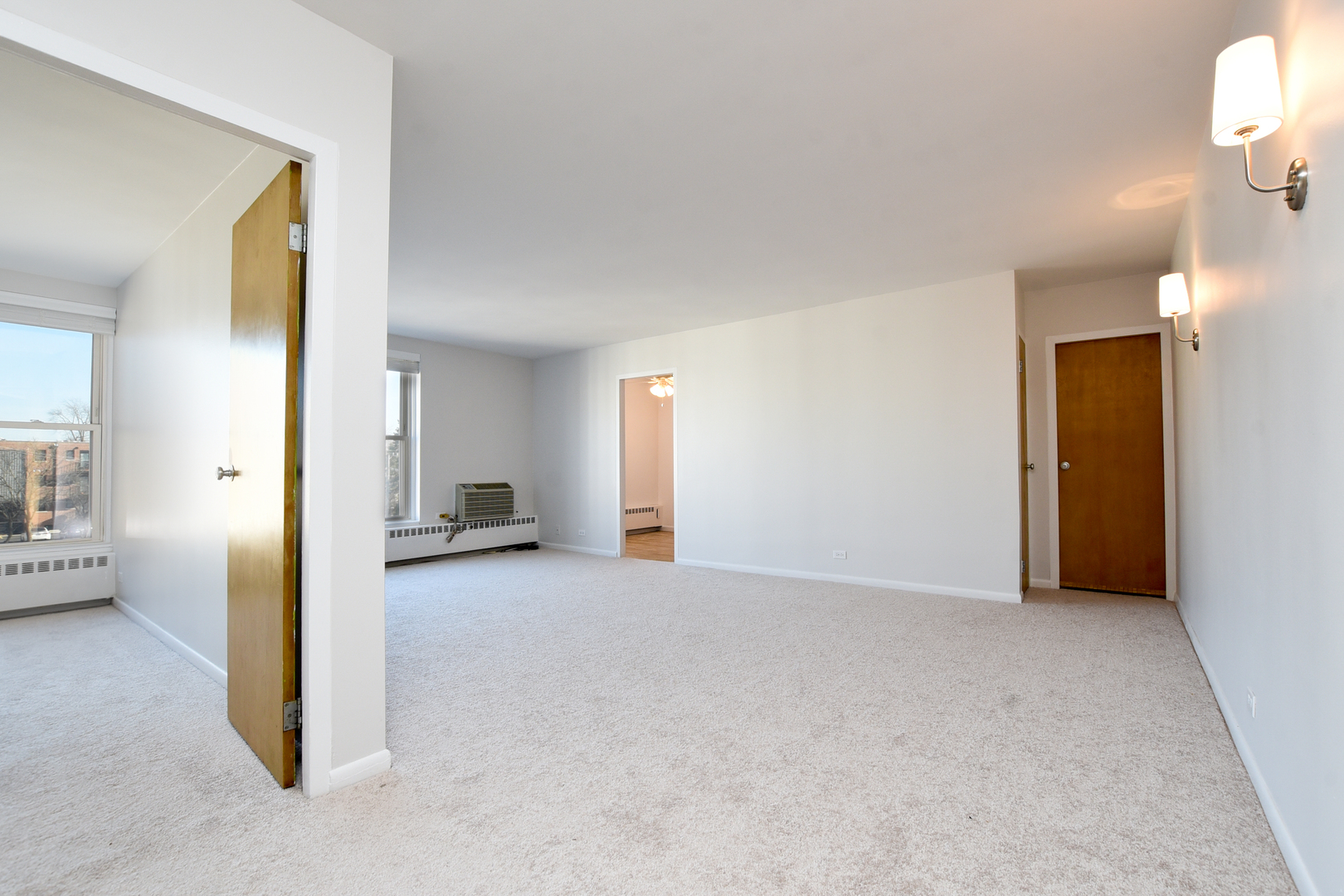 1333 W TOUHY Avenue #301, Park Ridge, IL 60068