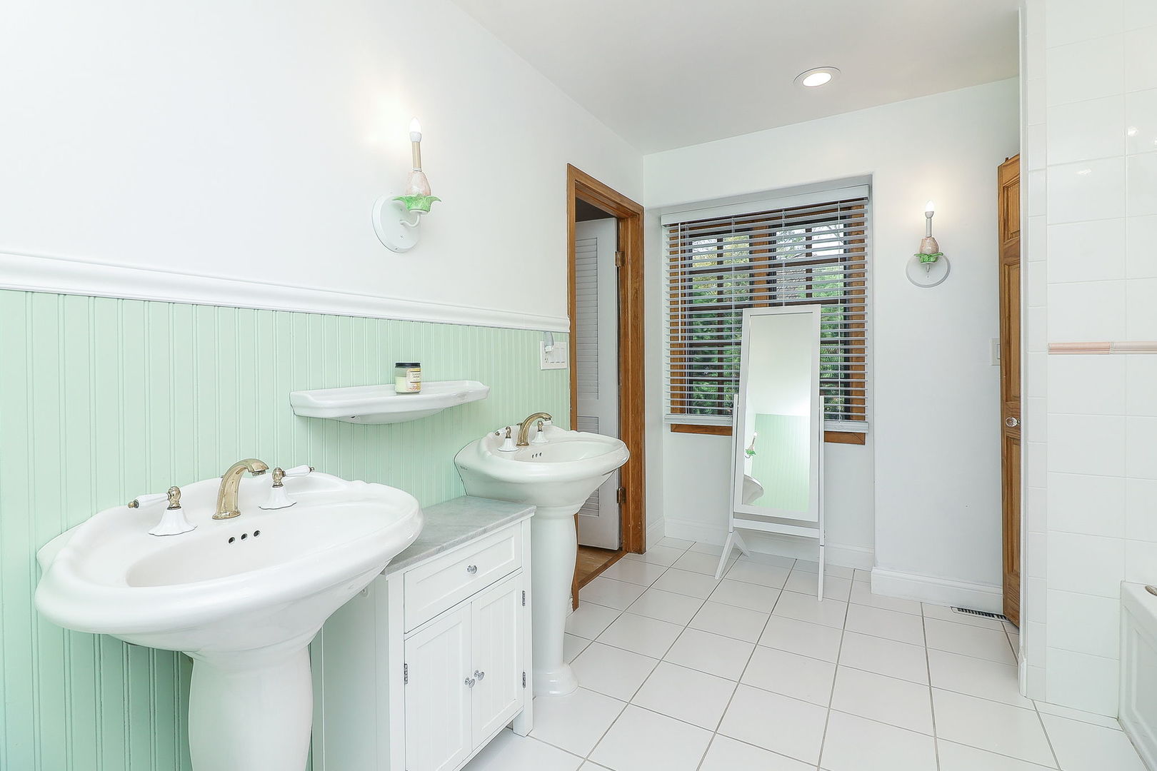 39 Mockingbird Lane, Oak Brook, IL 60523