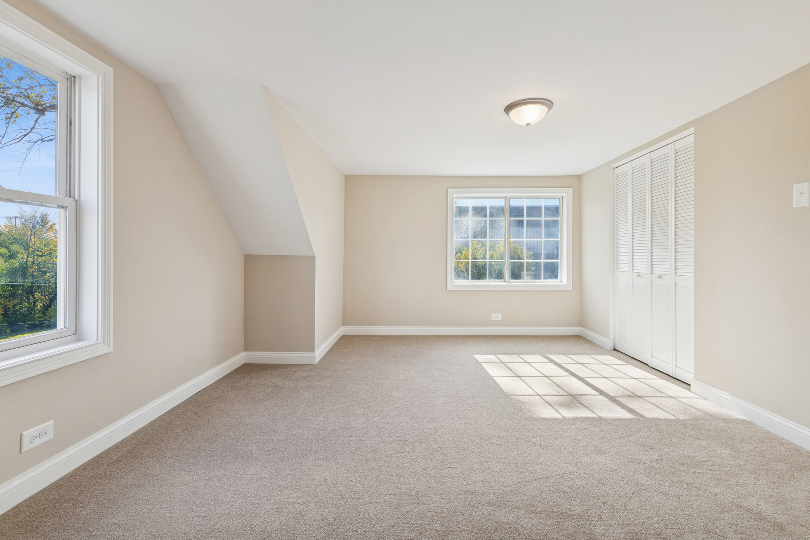 7705 Columbia Drive, Bridgeview, IL 60455