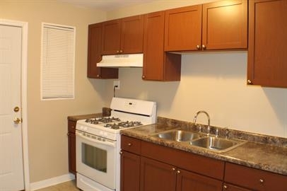 739 Walnut Street #739, Waukegan, IL 60085