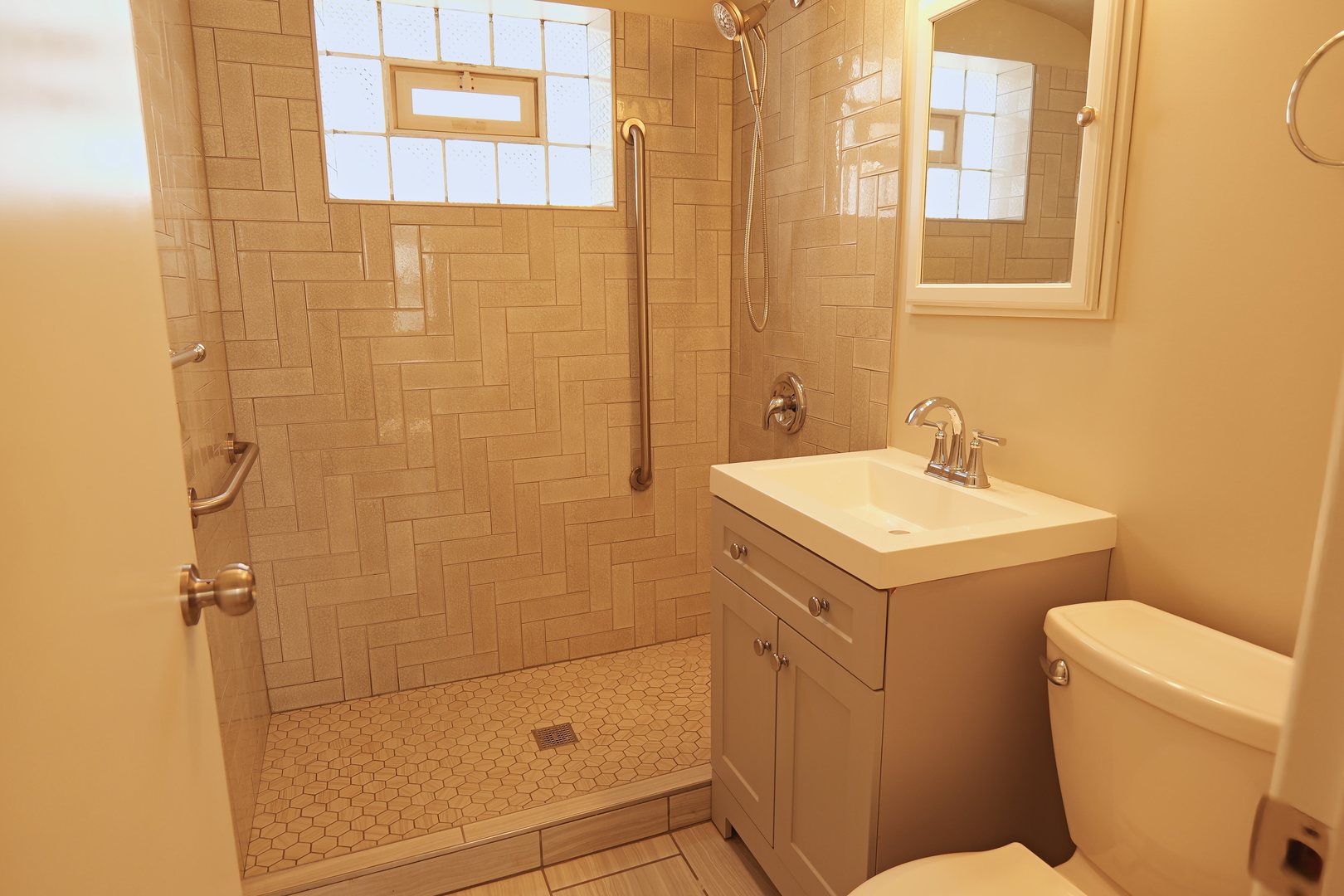 5047 S Leclaire Avenue, Chicago, IL 60638