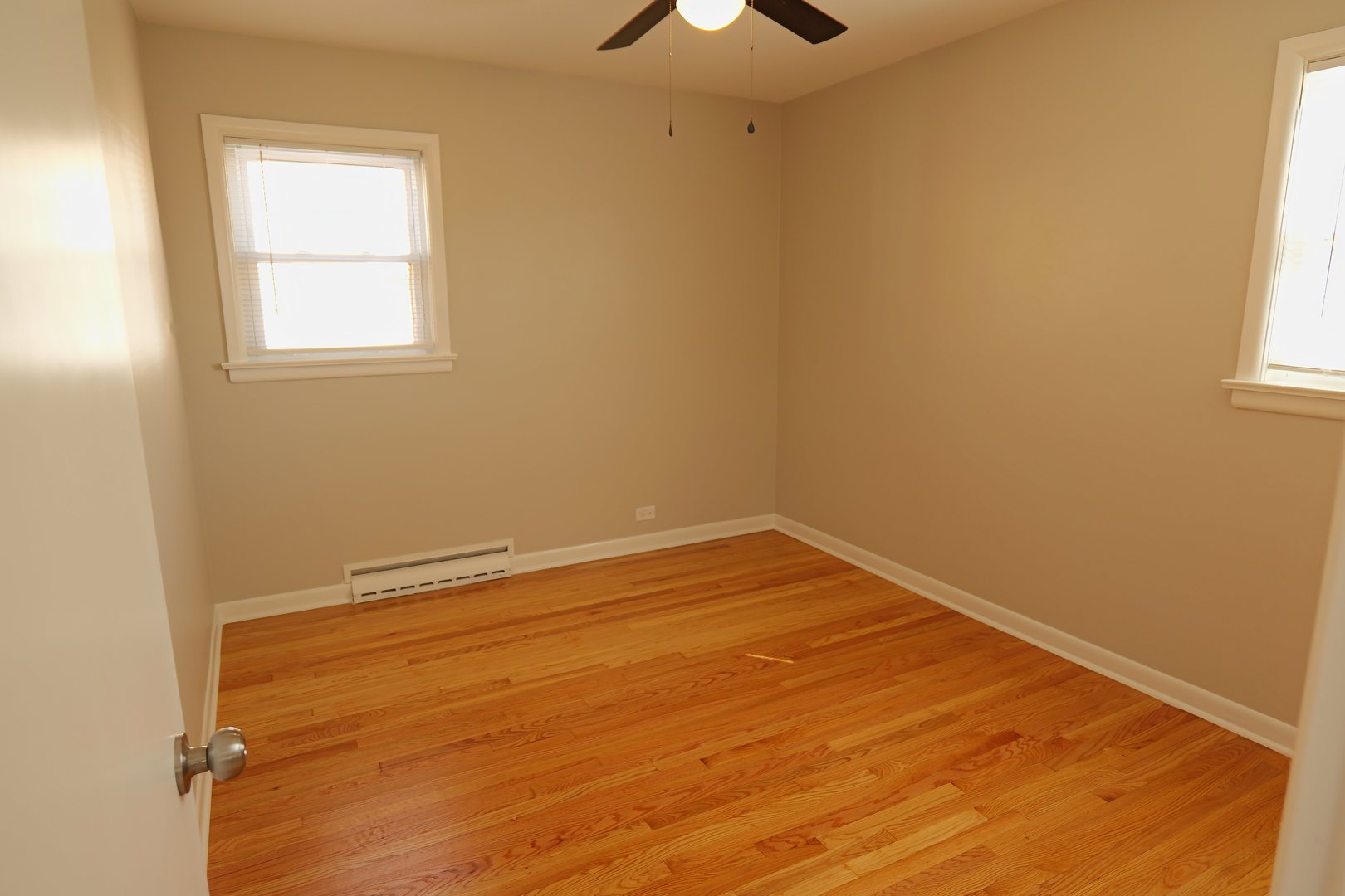 5047 S Leclaire Avenue, Chicago, IL 60638