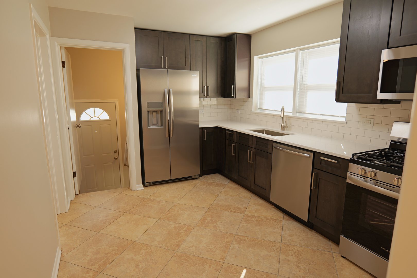 5047 S Leclaire Avenue, Chicago, IL 60638