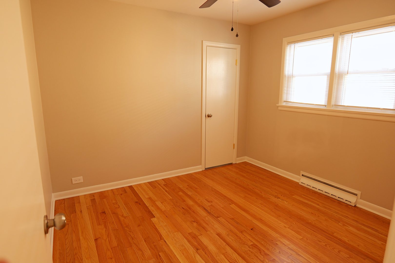 5047 S Leclaire Avenue, Chicago, IL 60638