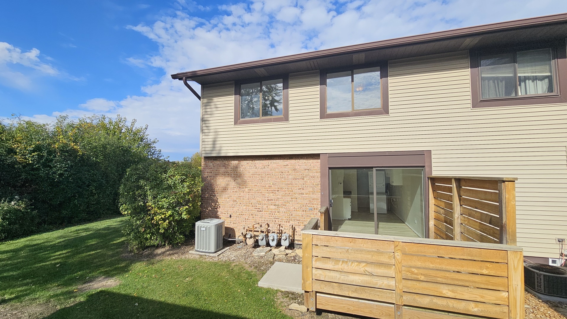 8234 PORTSMOUTH Drive #A, Darien, IL 60561
