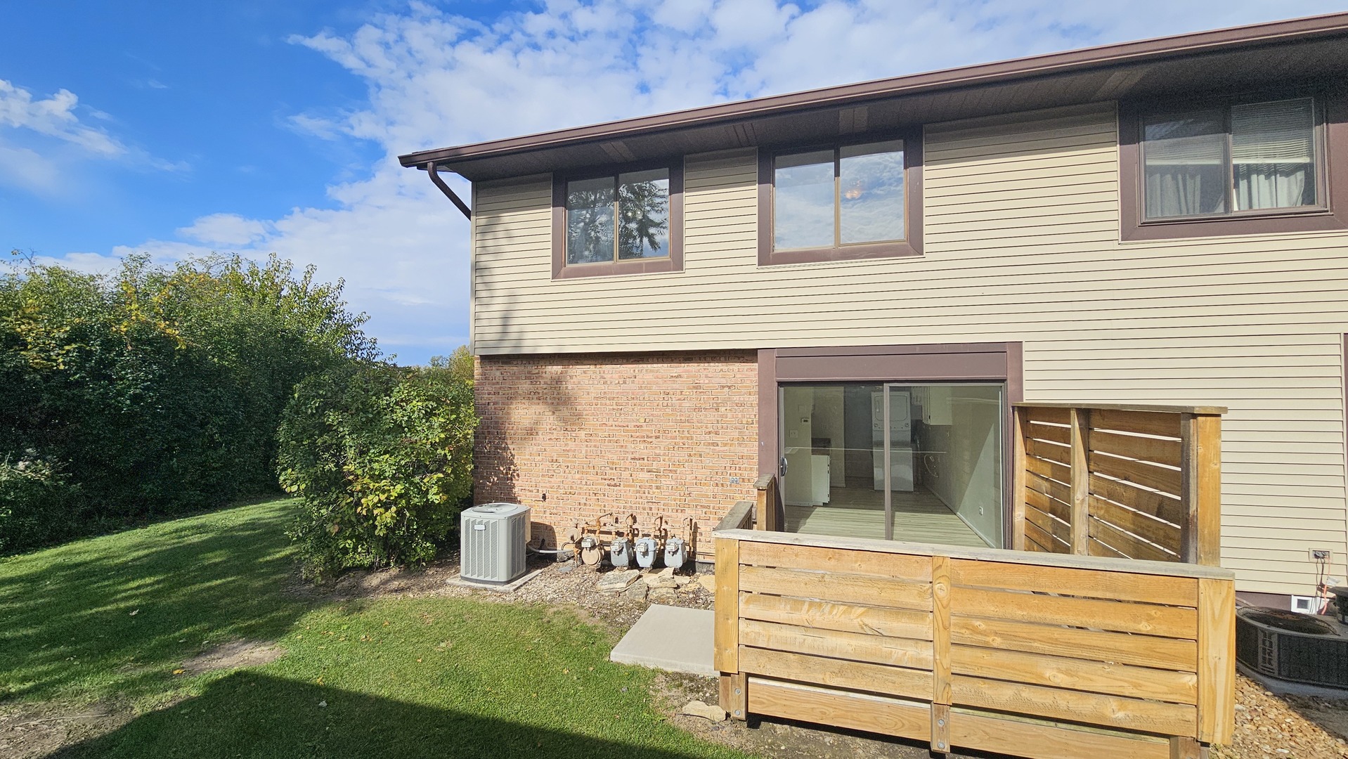 8234 PORTSMOUTH Drive #A, Darien, IL 60561