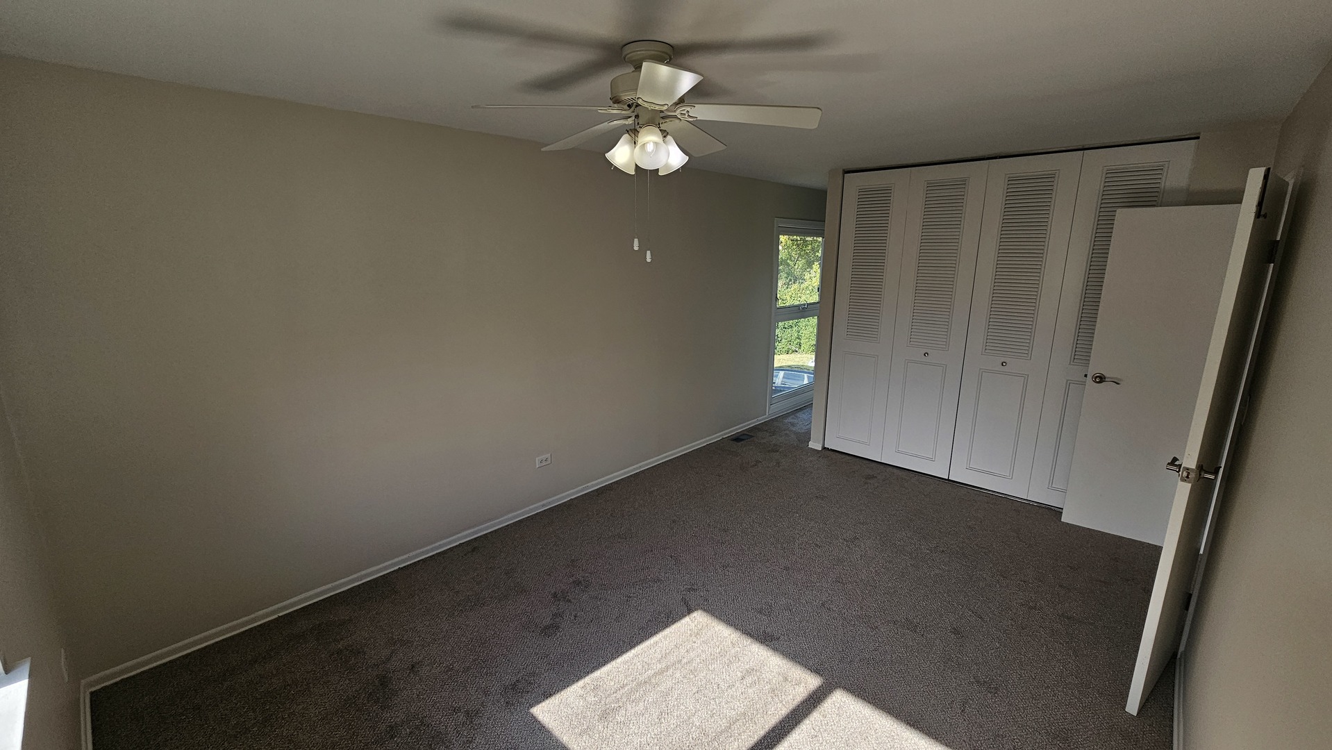8234 PORTSMOUTH Drive #A, Darien, IL 60561