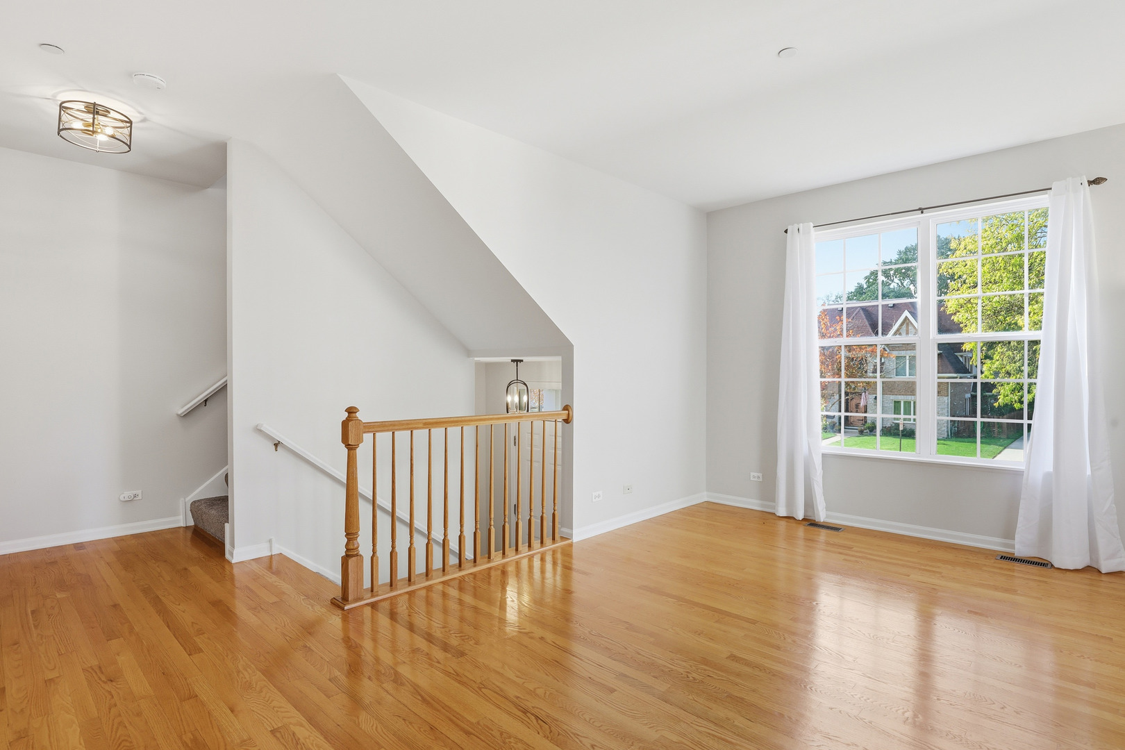 201 N Louis Street #E, Mount Prospect, IL 60056