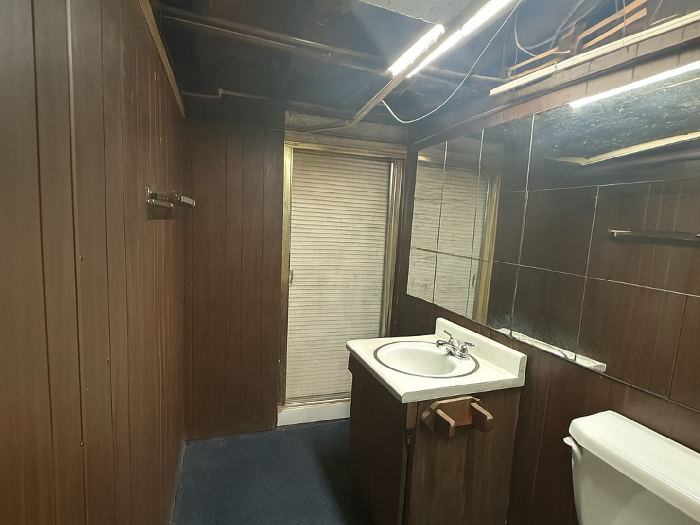 7871 W Oakleaf Avenue, Elmwood Park, IL 60707