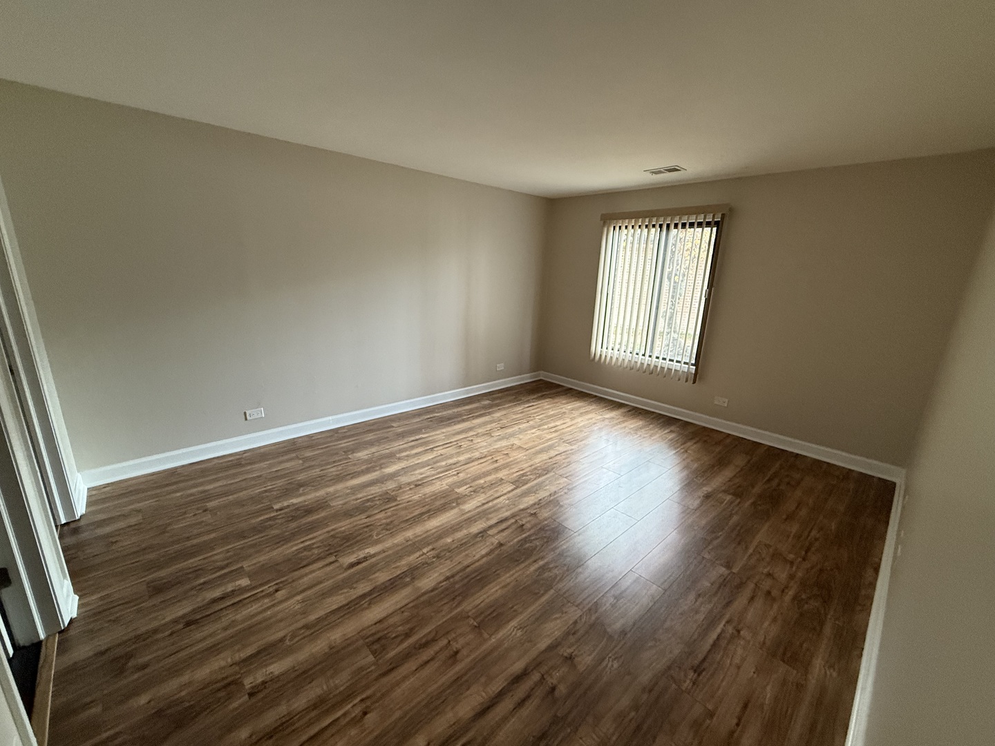 924 Surrey Drive #1A, Schaumburg, IL 60193