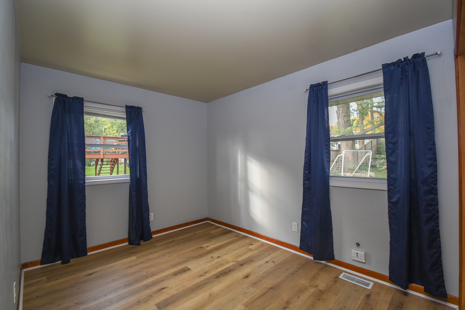 1107 Hilltop Boulevard, McHenry, IL 60050