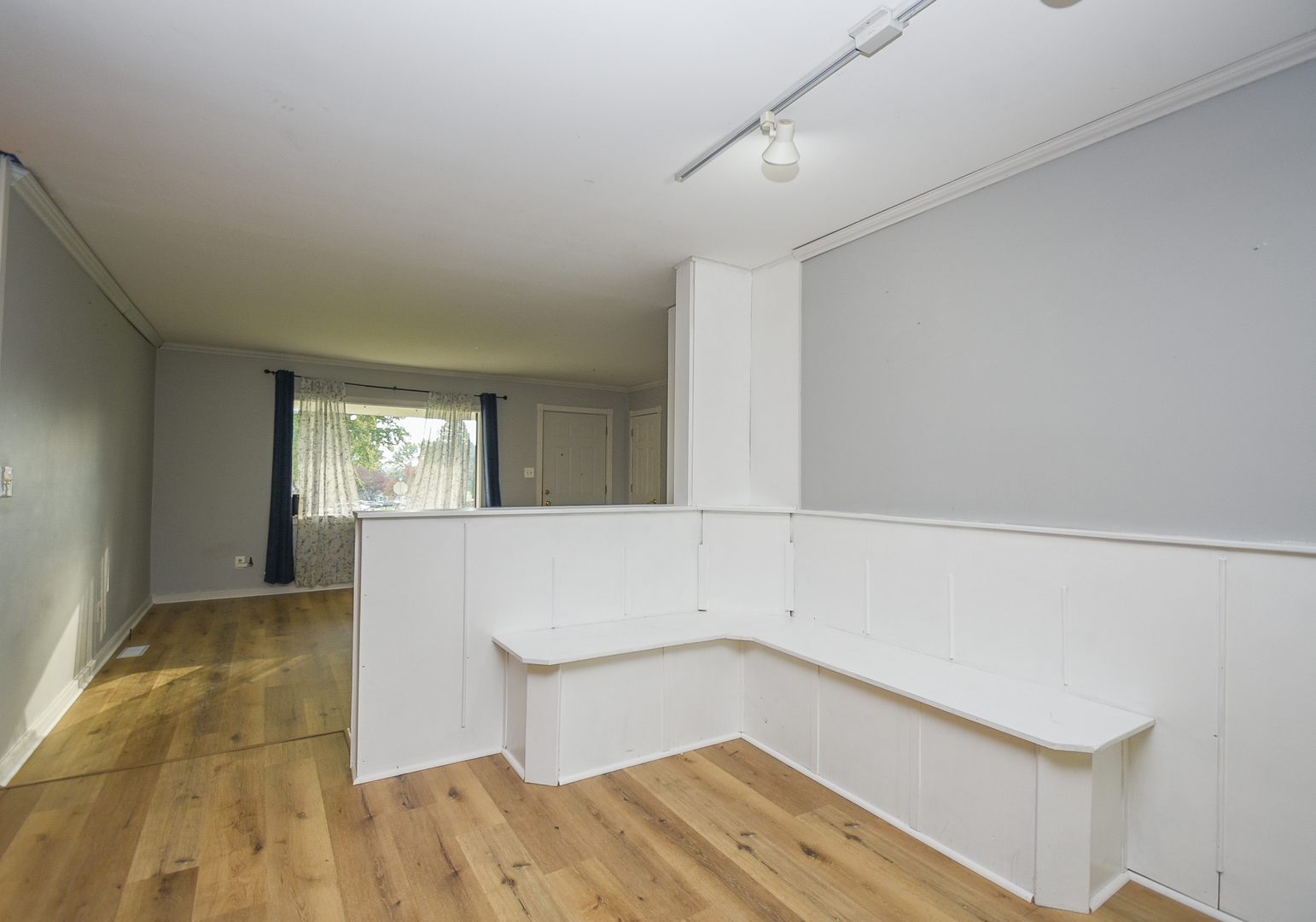 1107 Hilltop Boulevard, McHenry, IL 60050