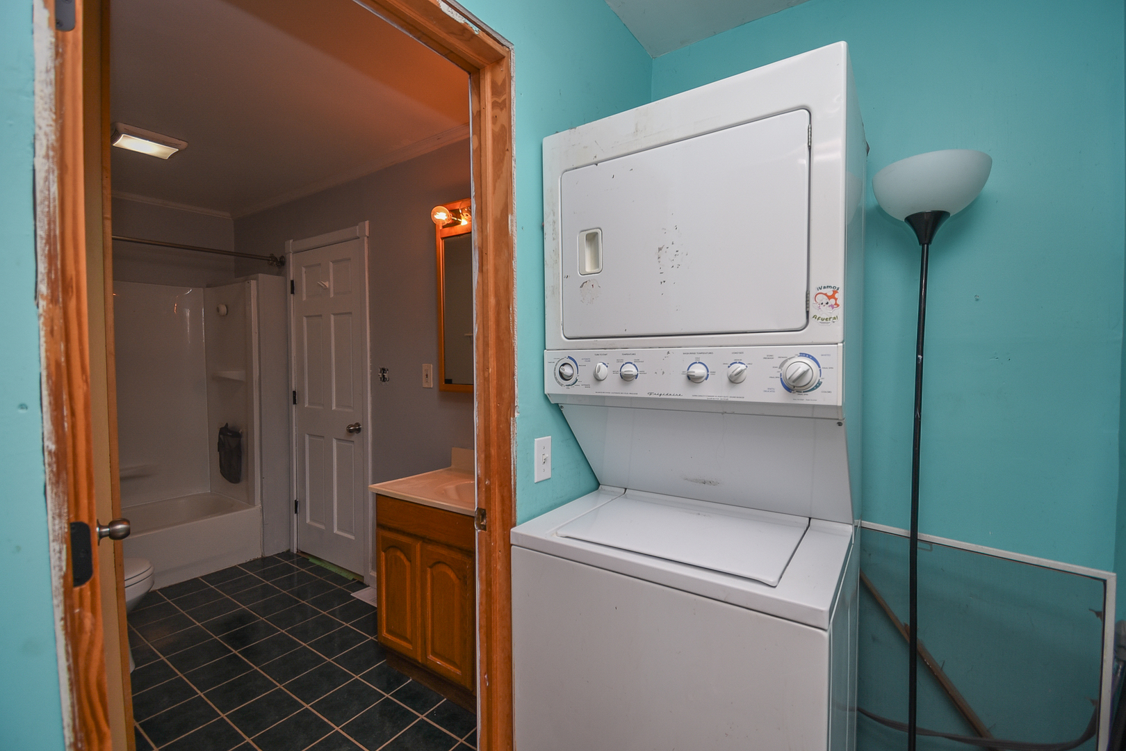 1107 Hilltop Boulevard, McHenry, IL 60050