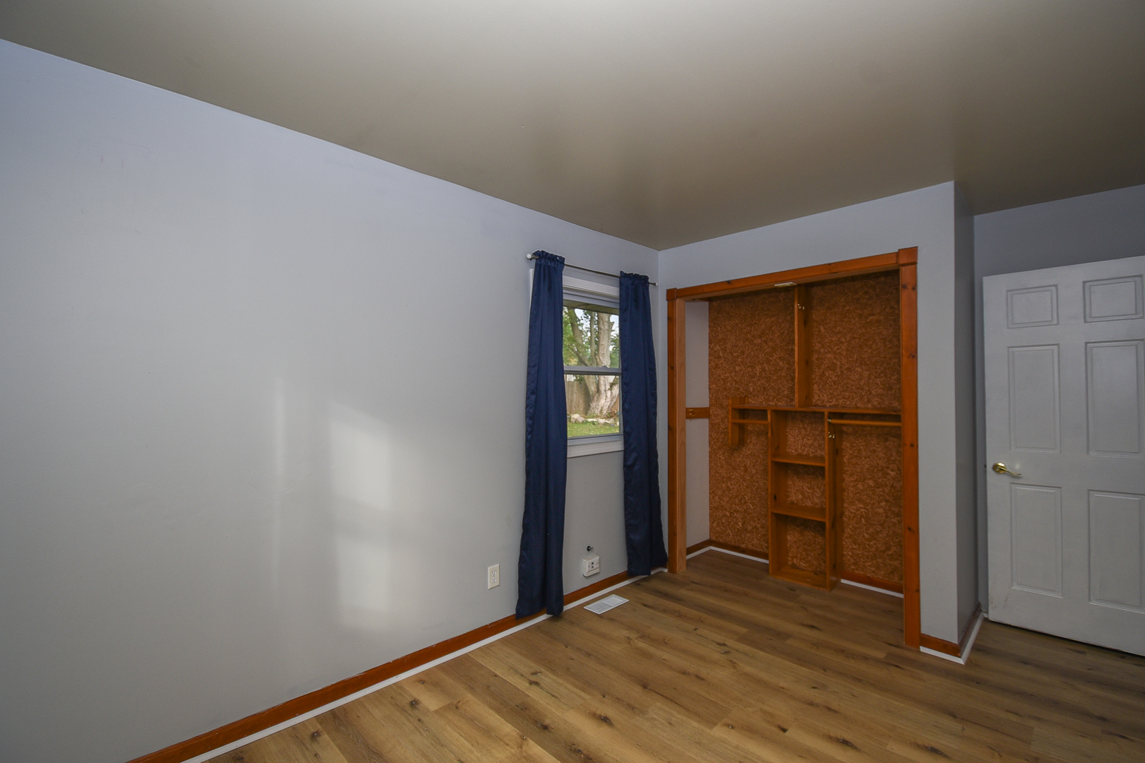 1107 Hilltop Boulevard, McHenry, IL 60050