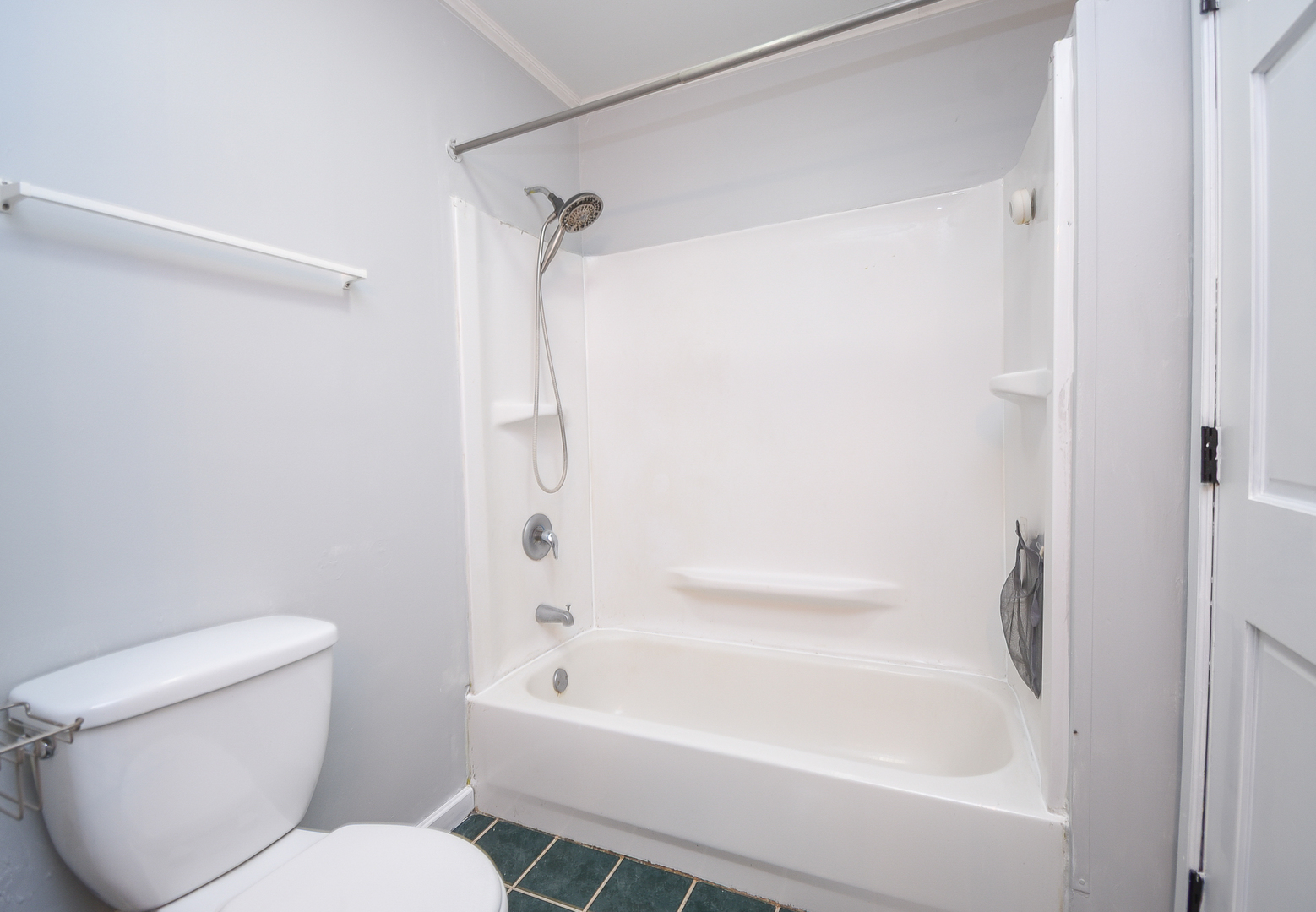 1107 Hilltop Boulevard, McHenry, IL 60050