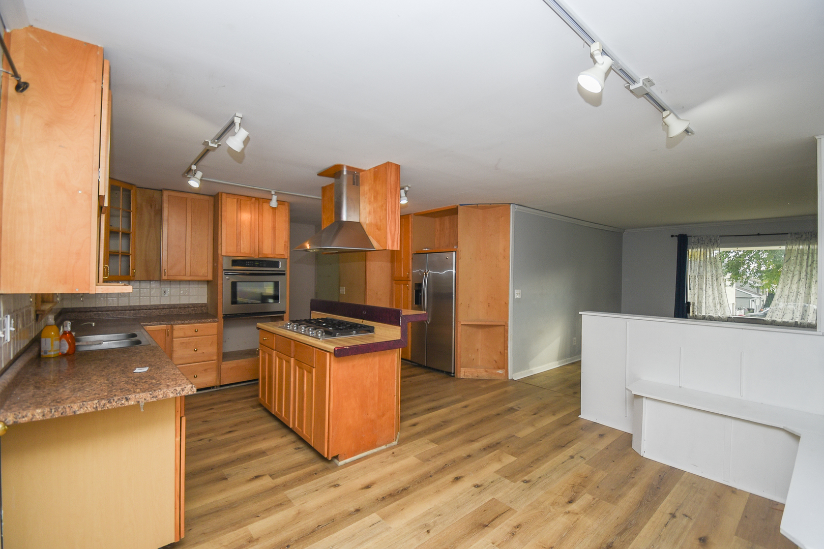 1107 Hilltop Boulevard, McHenry, IL 60050