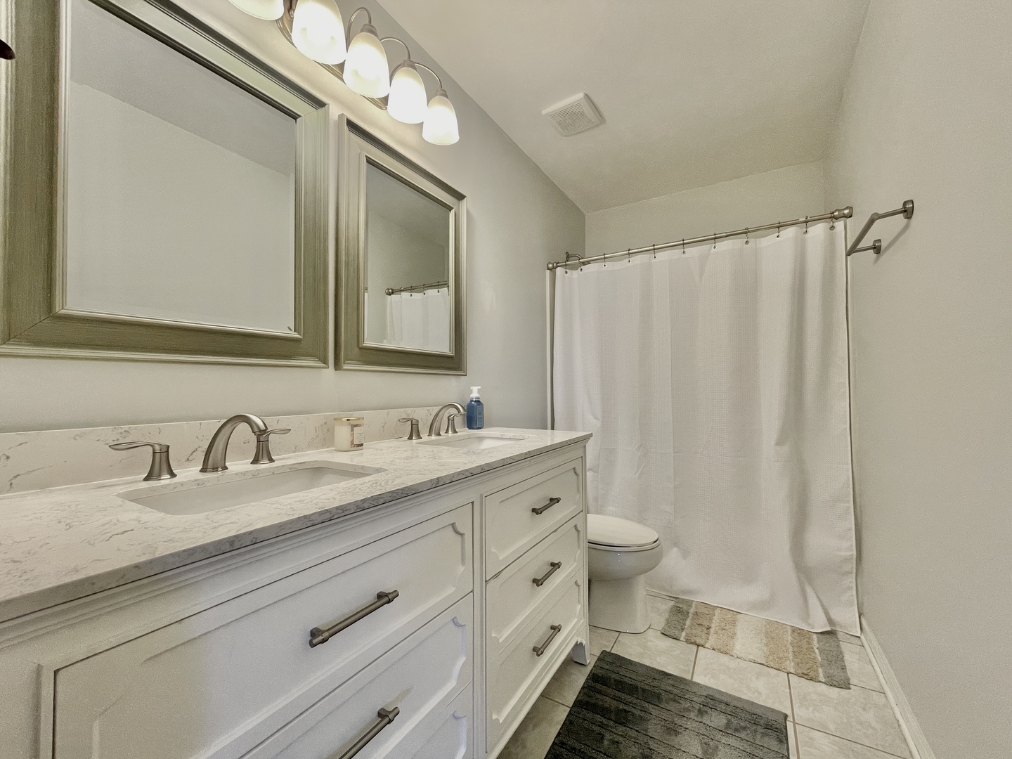 1055 Christine Lane, Antioch, IL 60002