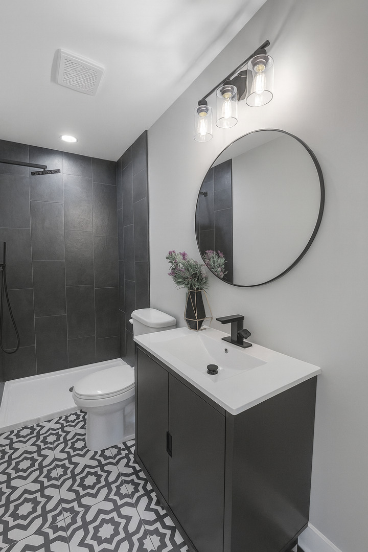 7822 W 99th Place, Palos Hills, IL 60465