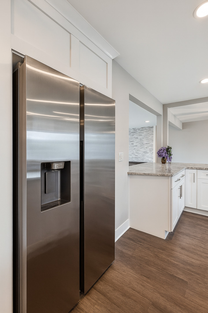 7822 W 99th Place, Palos Hills, IL 60465