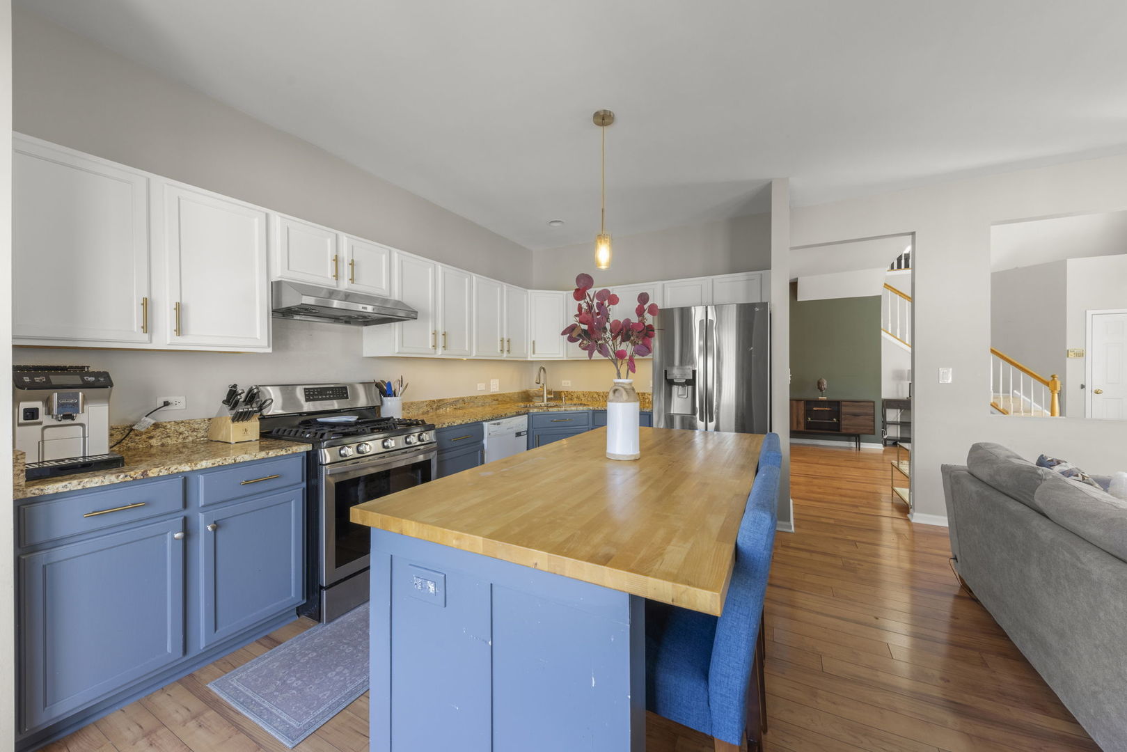 2020 Juniper Court, Glendale Heights, IL 60139