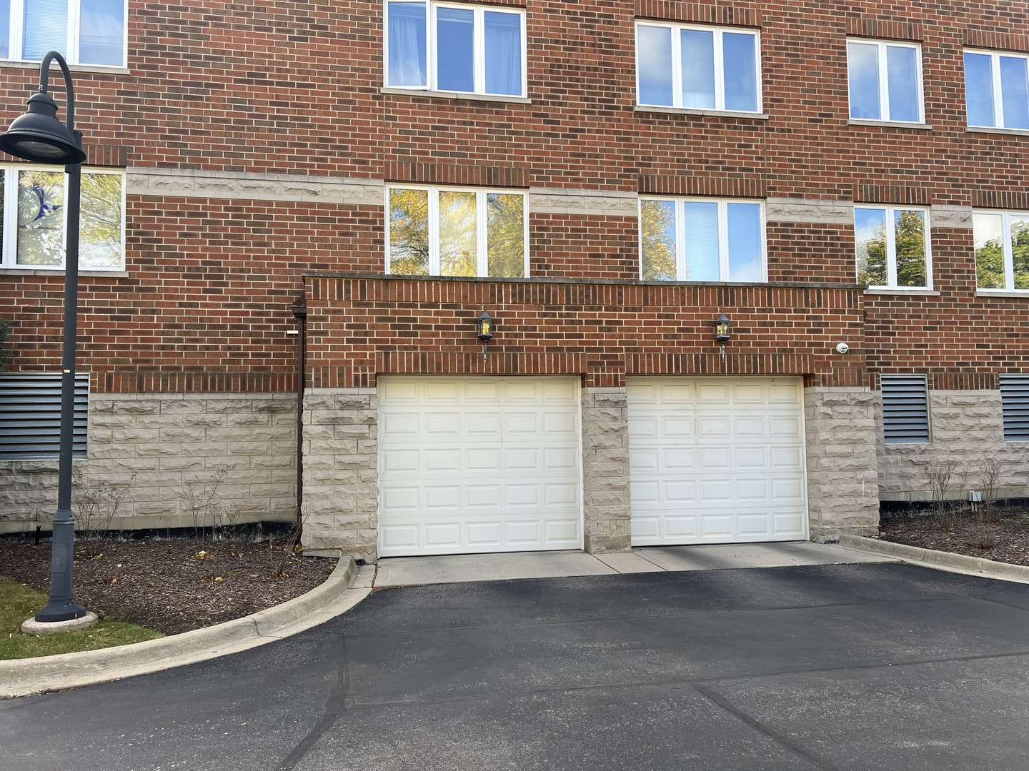 3451 N Carriageway Drive #503, Arlington Heights, IL 60004