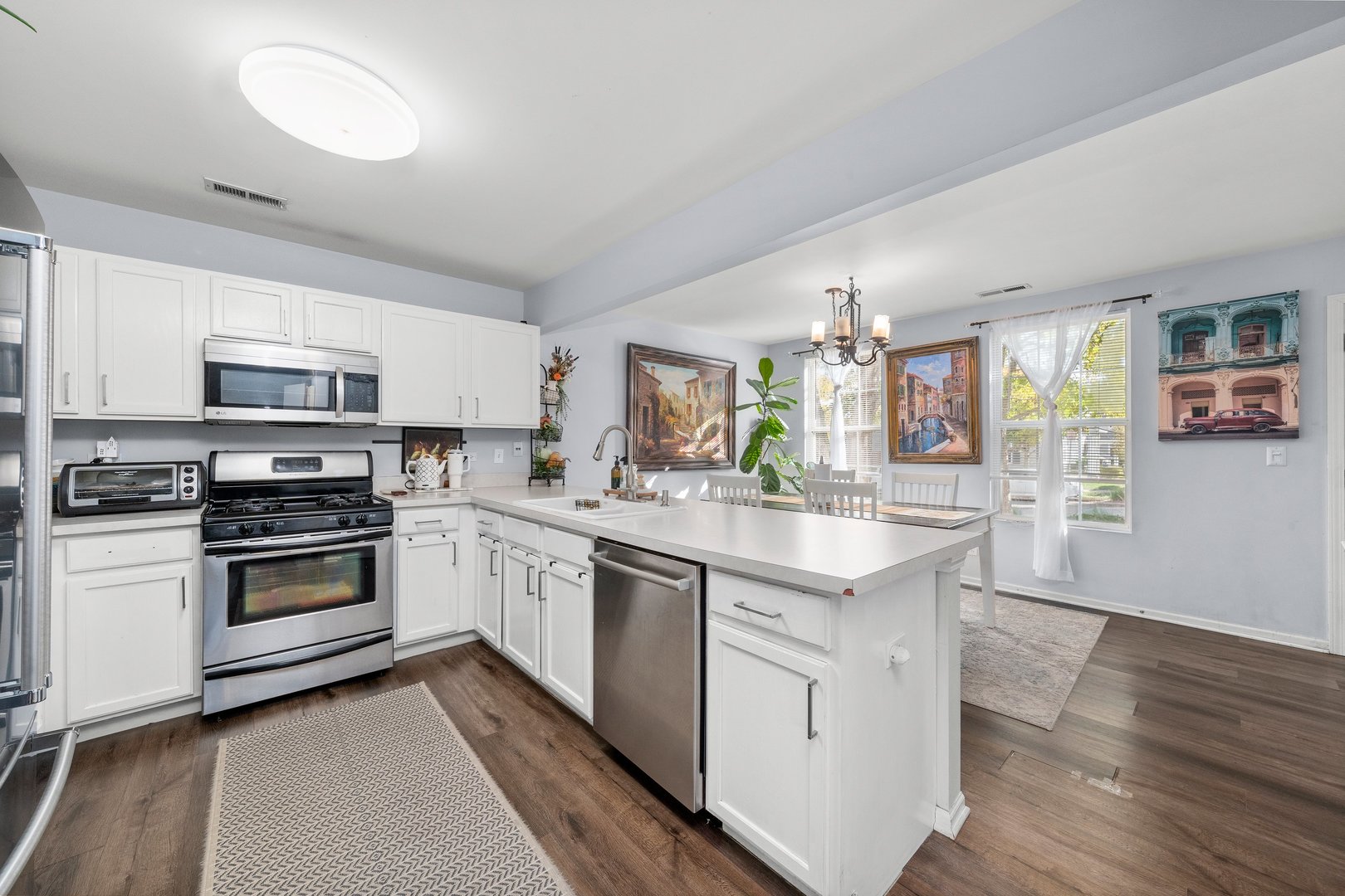 125 Presidential Boulevard, Oswego, IL 60543