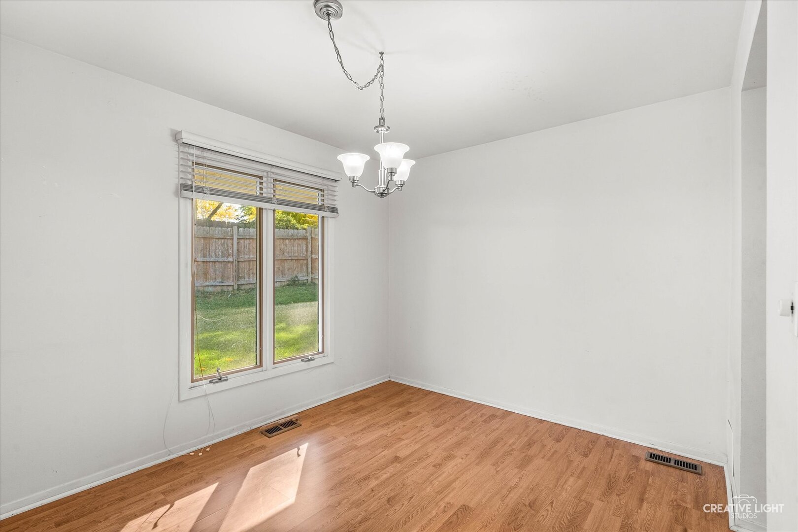 21 Fernwood Road, Montgomery, IL 60538