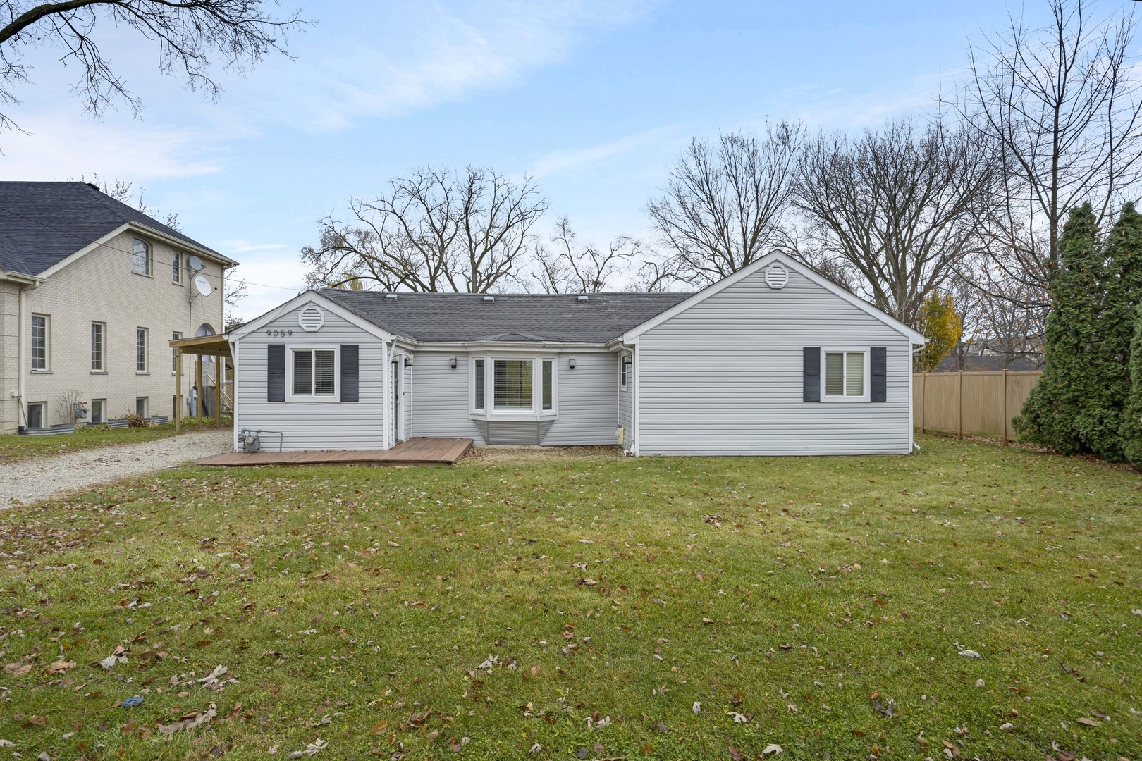 9059 Oneill Drive, Burr Ridge, IL 60527