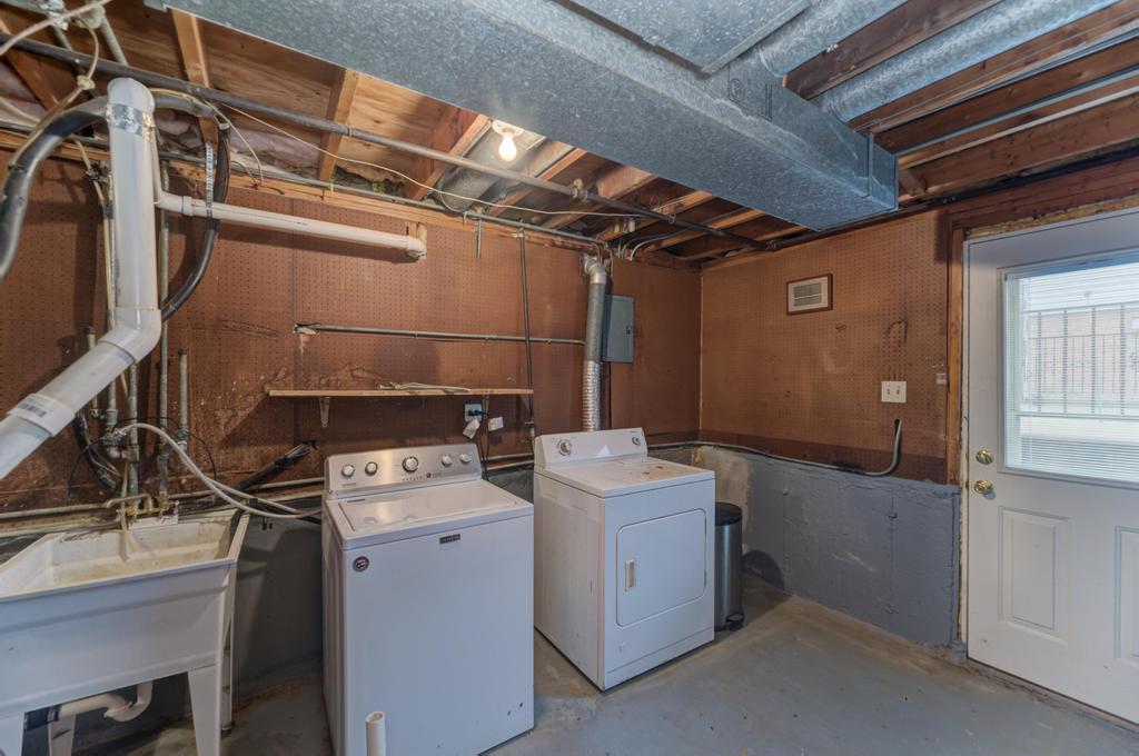 10540 S Sun Valley Court, Palos Hills, IL 60465