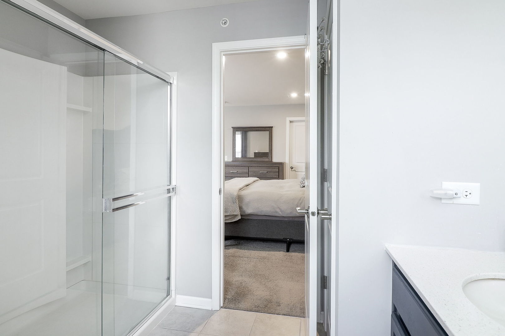 169 Waverly Court #169, Bloomingdale, IL 60108