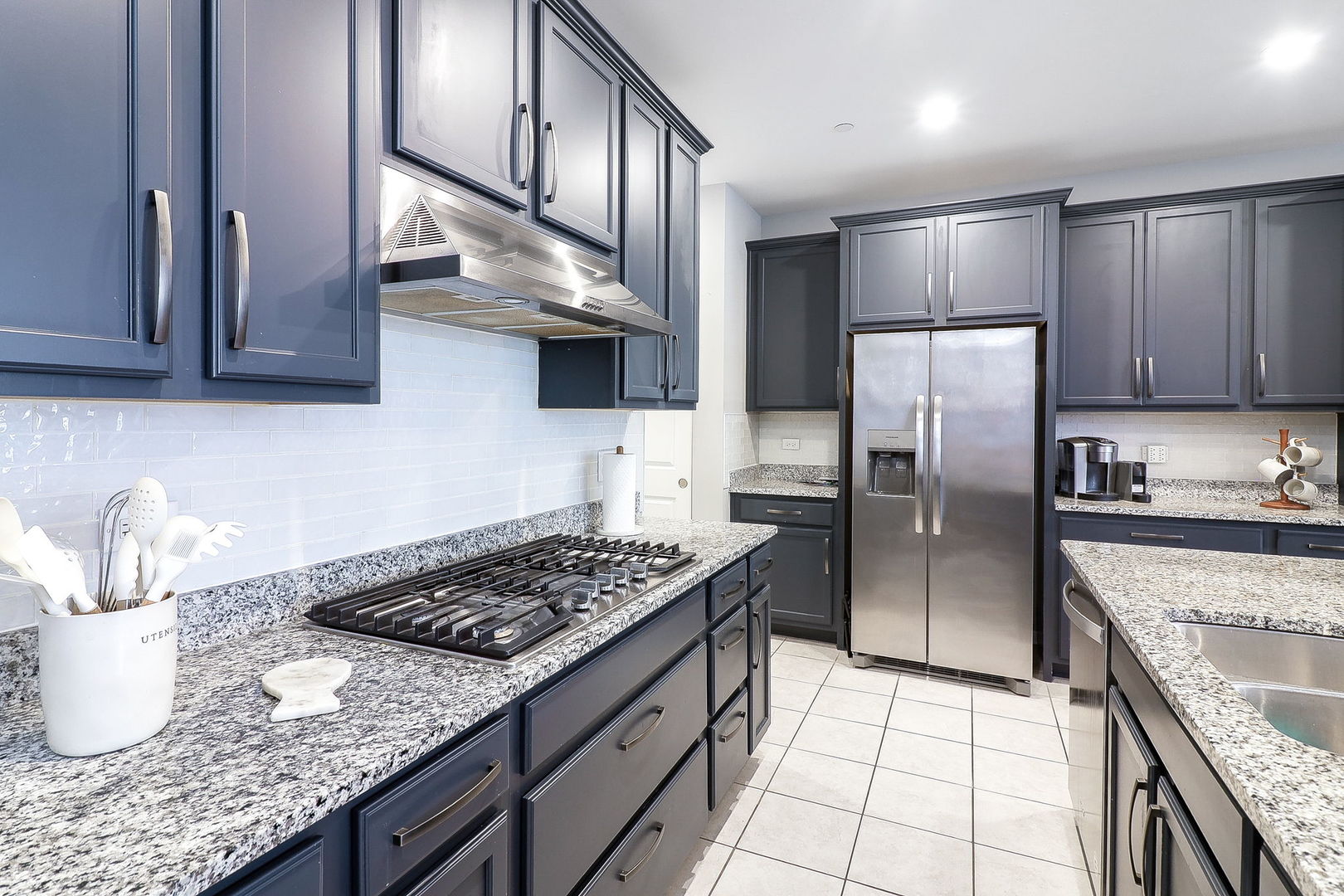 169 Waverly Court #169, Bloomingdale, IL 60108