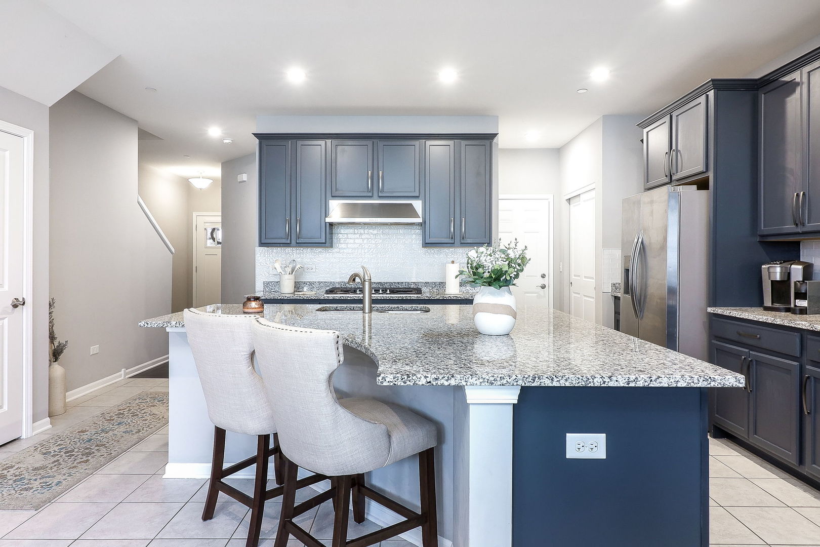 169 Waverly Court #169, Bloomingdale, IL 60108