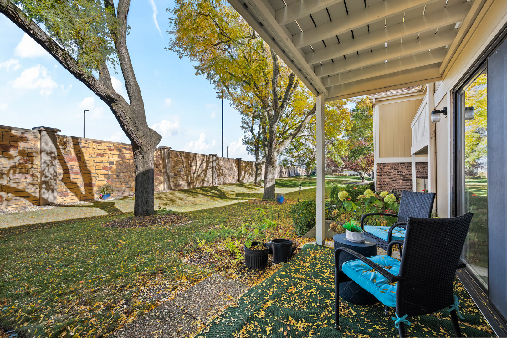 1168 Northbury Lane #B1, Wheeling, IL 60090