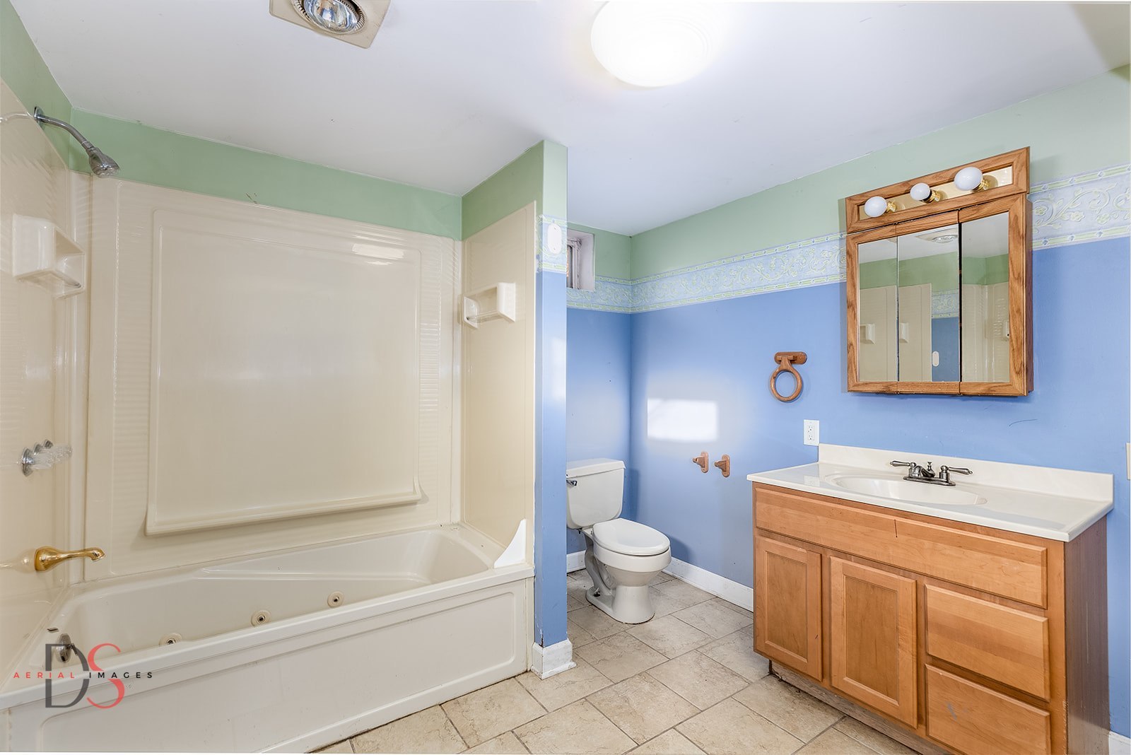 3060 Cemetery Road, Morris, IL 60450