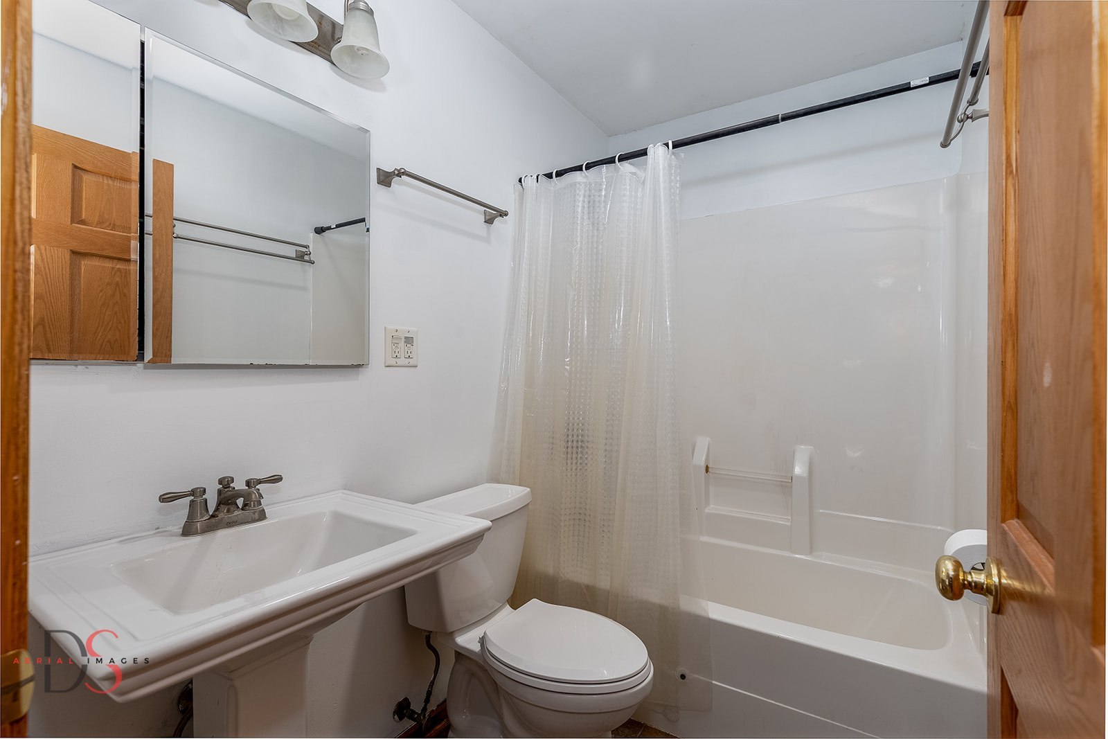 3060 Cemetery Road, Morris, IL 60450