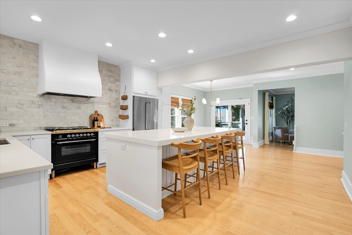 143 Walnut Street, Frankfort, IL 60423