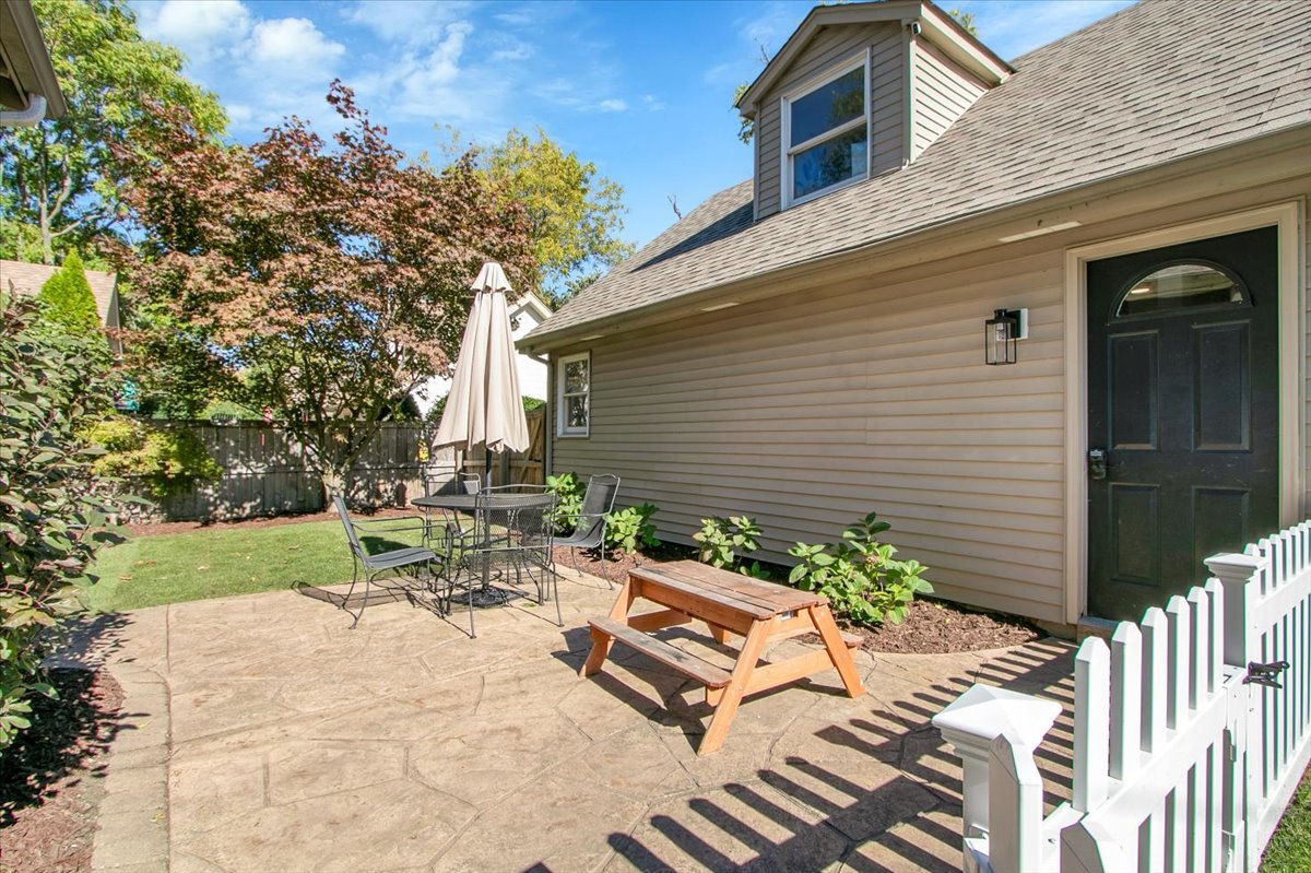 143 Walnut Street, Frankfort, IL 60423