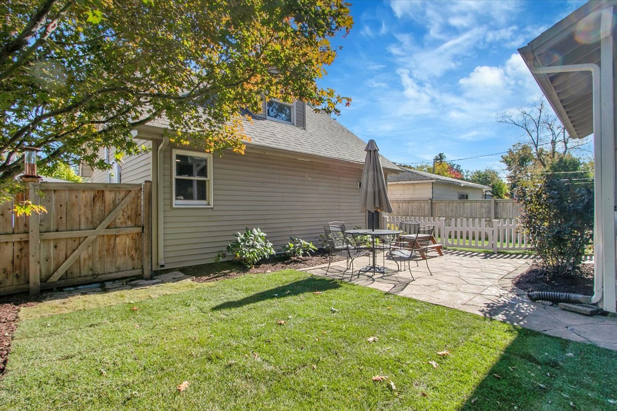 143 Walnut Street, Frankfort, IL 60423
