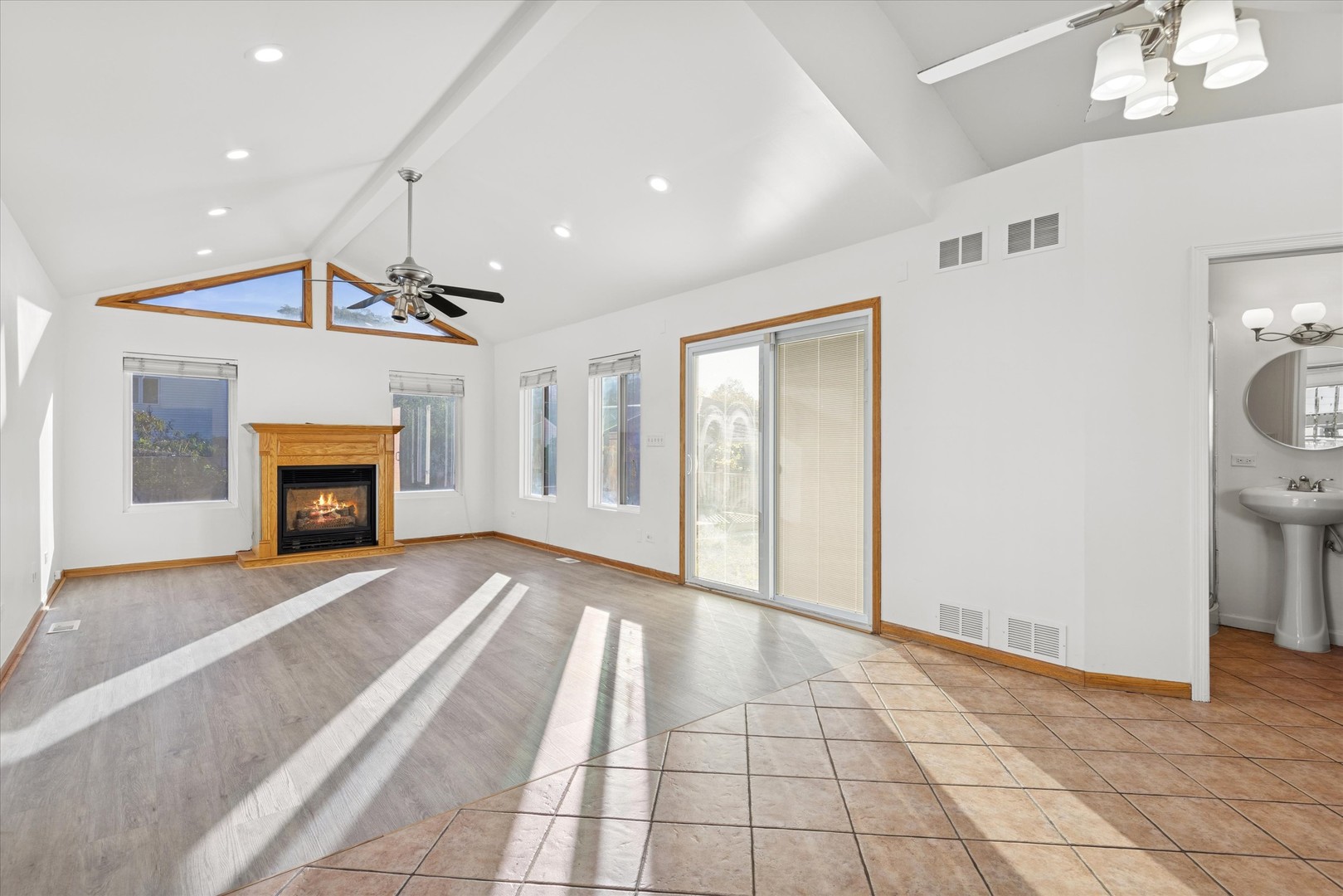 1424 Phoenix Lane, Joliet, IL 60431