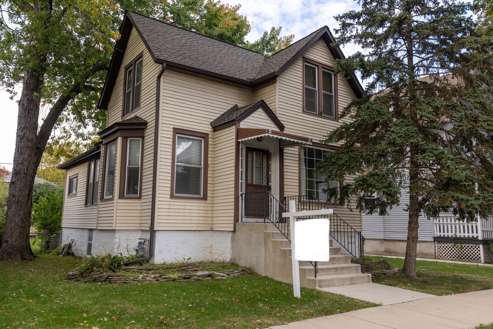 3212 Clinton Avenue, Berwyn, IL 60402