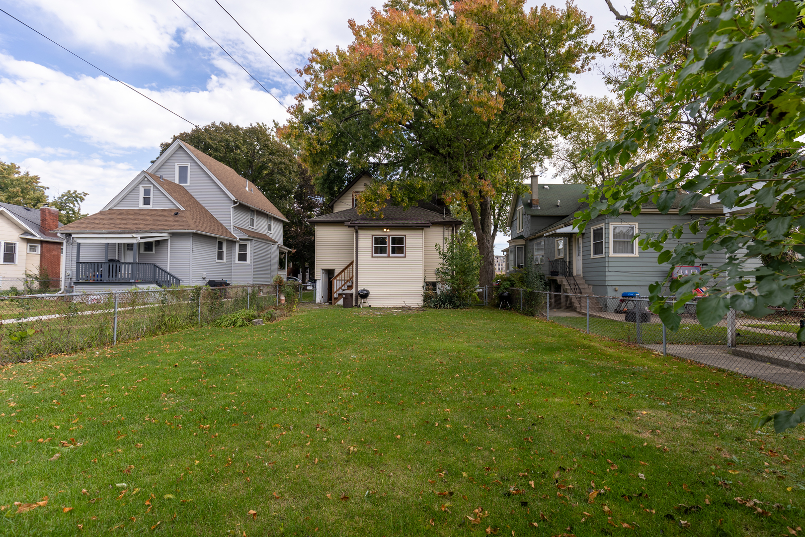 3212 Clinton Avenue, Berwyn, IL 60402