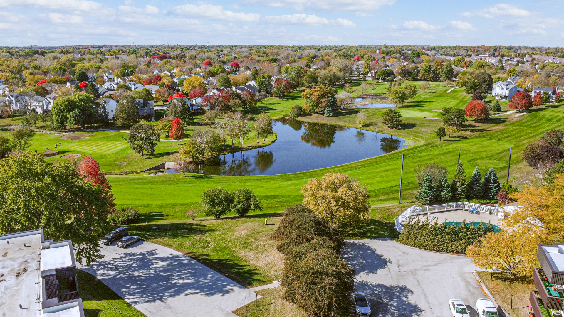 690 CHANDLER Road #302, Gurnee, IL 60031