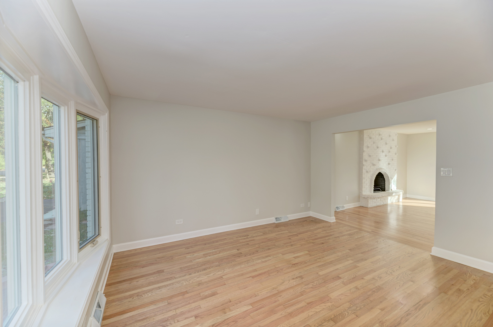 311 Montclare Lane, Wood Dale, IL 60191