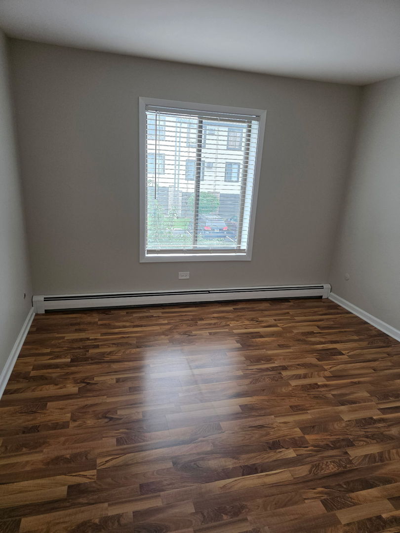 412 E Bailey Road #104, Naperville, IL 60565