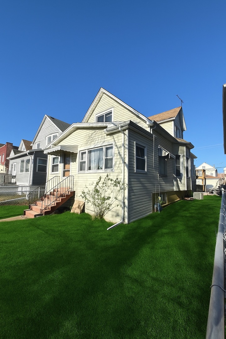 5322 W 23rd Street, Cicero, IL 60804