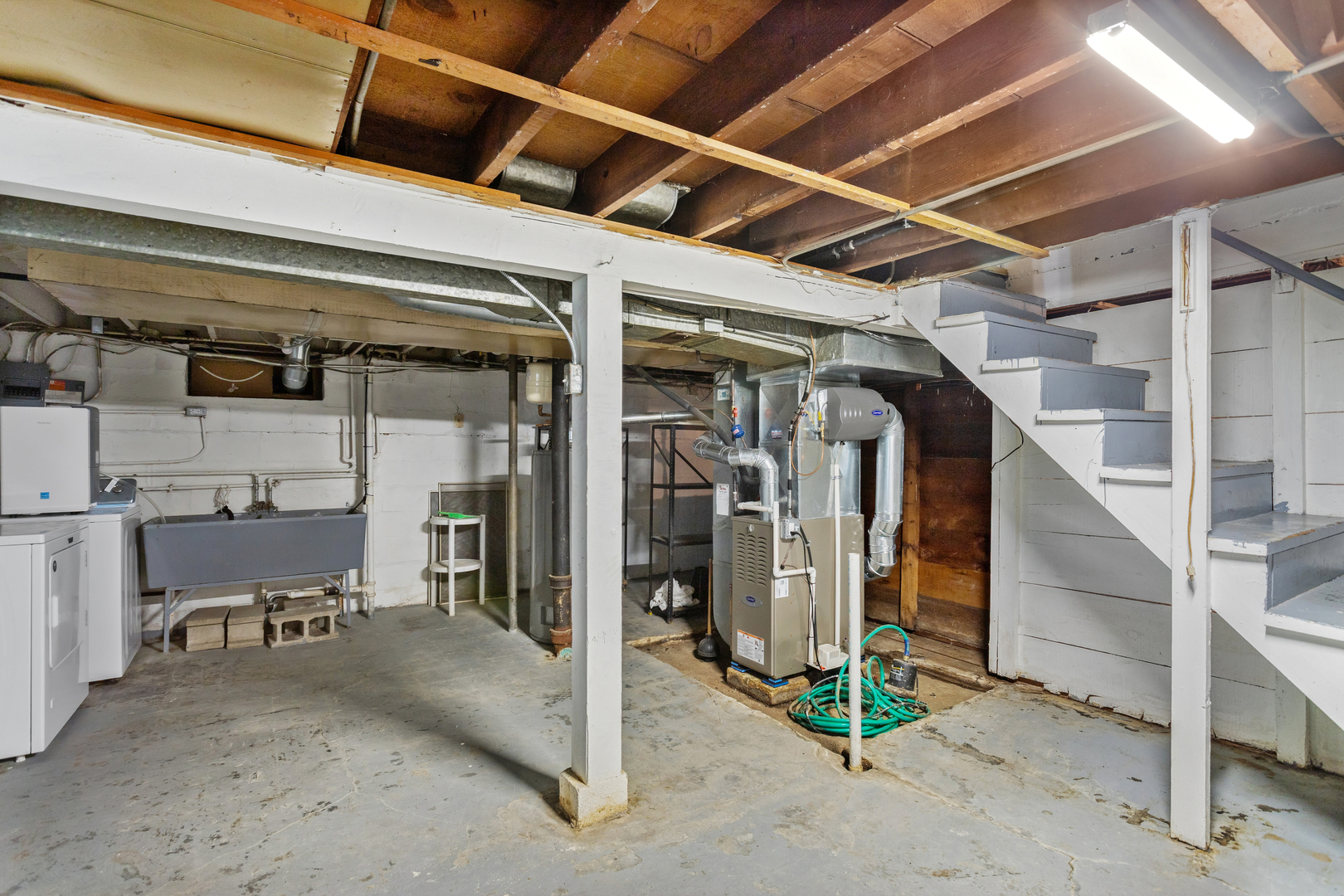 16910 Head Avenue, Hazel Crest, IL 60429