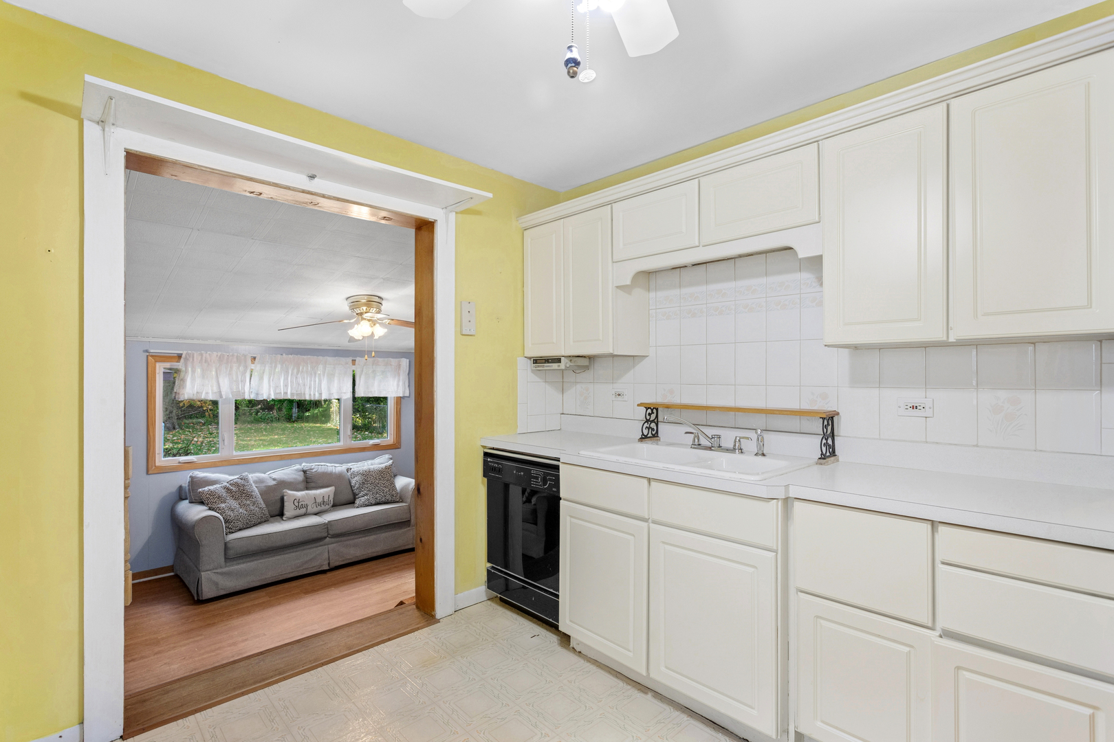 16910 Head Avenue, Hazel Crest, IL 60429