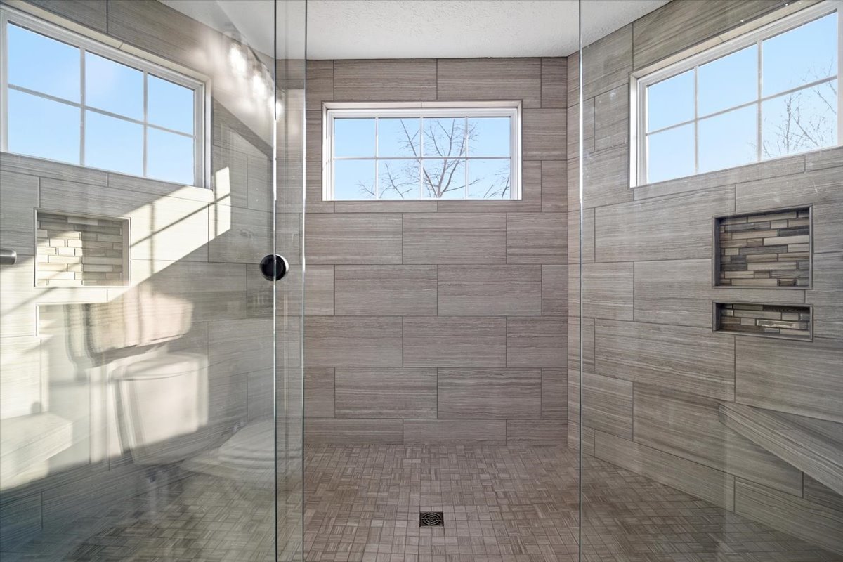 13622 Whitetail Drive, Bloomington, IL 61705